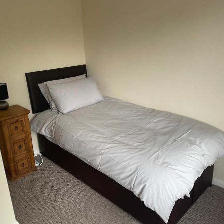 The Swallows Popular Location 3 Bedroom House Free Wi-Fi And Sky Tv In All Rooms Rough Close Екстер'єр фото