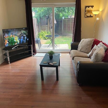 The Swallows Popular Location 3 Bedroom House Free Wi-Fi And Sky Tv In All Rooms Rough Close Екстер'єр фото