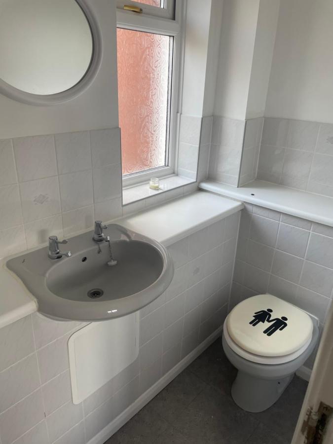 The Swallows Popular Location 3 Bedroom House Free Wi-Fi And Sky Tv In All Rooms Rough Close Екстер'єр фото