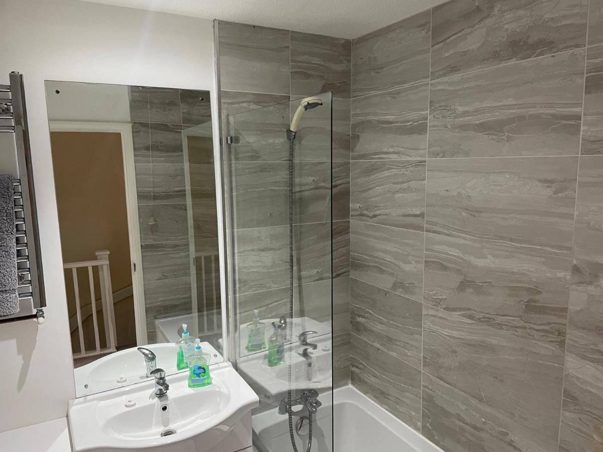 The Swallows Popular Location 3 Bedroom House Free Wi-Fi And Sky Tv In All Rooms Rough Close Екстер'єр фото